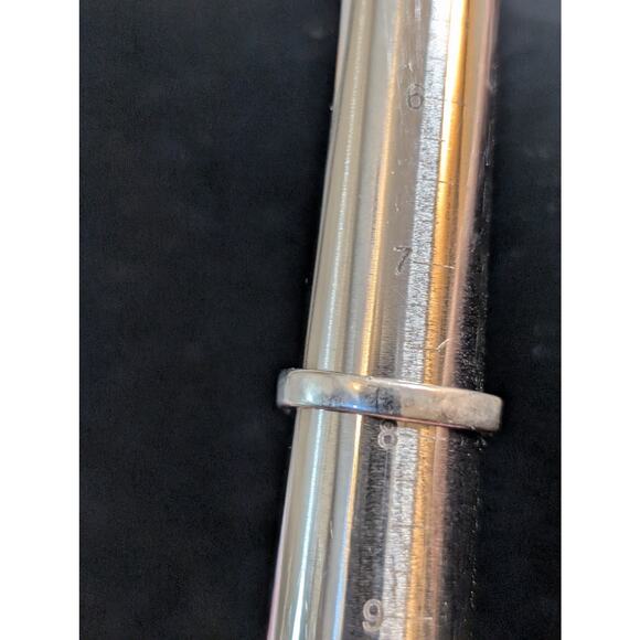 VTG 18 KGE Electroplate East to West Purple Glass Stone Solitaire Ring Size 7.75 - Picture 9 of 9